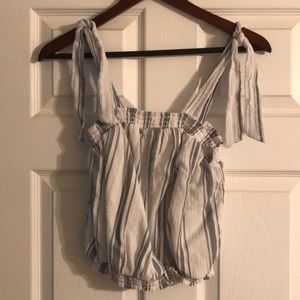 Universal Thread crop tank